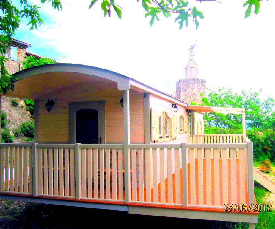 Le Castel Du Mont Boise Hotell Montboucher-sur-Jabron Rum bild