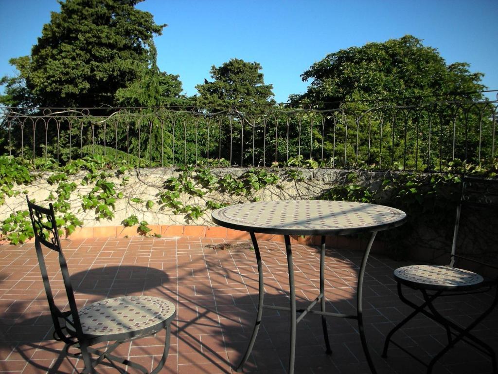 Le Castel Du Mont Boise Hotell Montboucher-sur-Jabron Rum bild