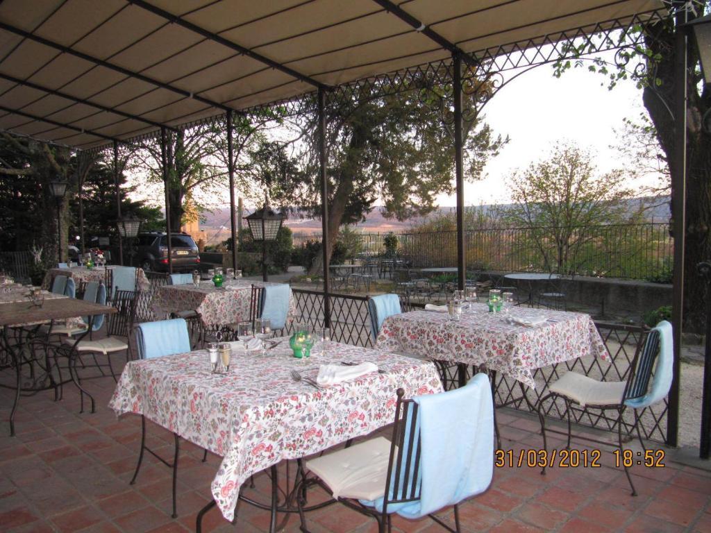 Le Castel Du Mont Boise Hotell Montboucher-sur-Jabron Exteriör bild
