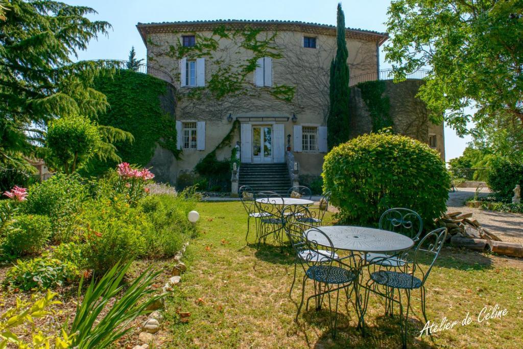 Le Castel Du Mont Boise Hotell Montboucher-sur-Jabron Exteriör bild