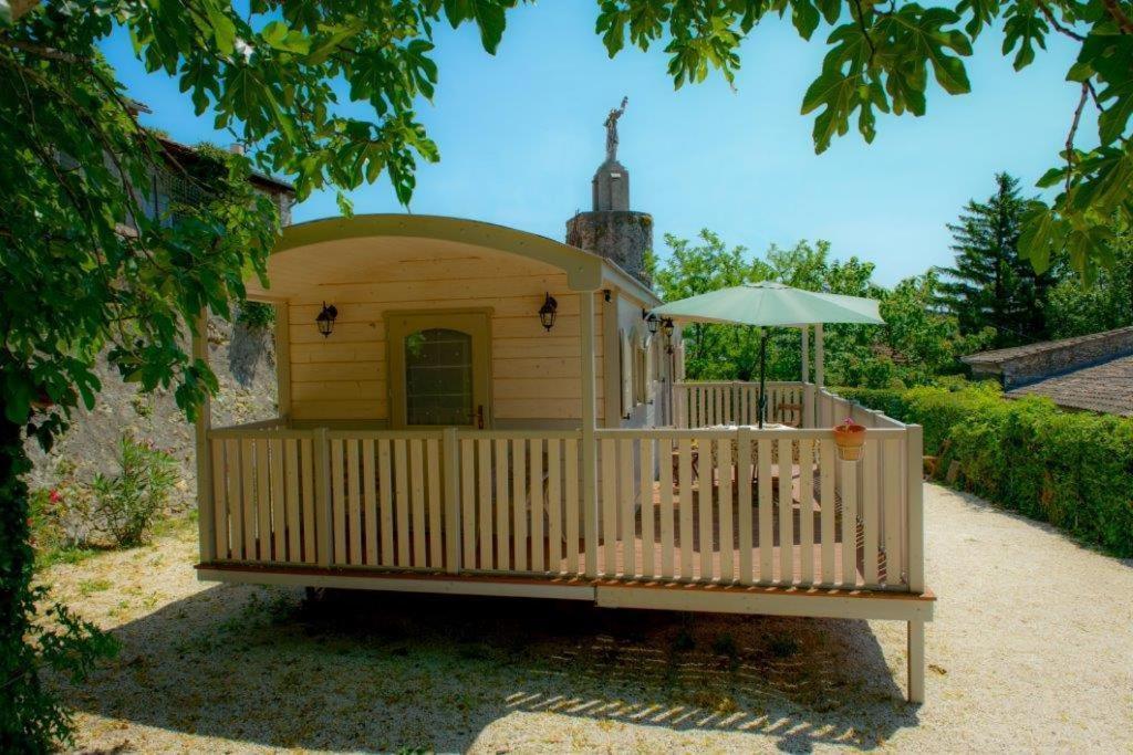 Le Castel Du Mont Boise Hotell Montboucher-sur-Jabron Exteriör bild